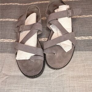 Chaco Leather Sandals Women 10 Gray Strappy Comfort Outdoor Hiking
